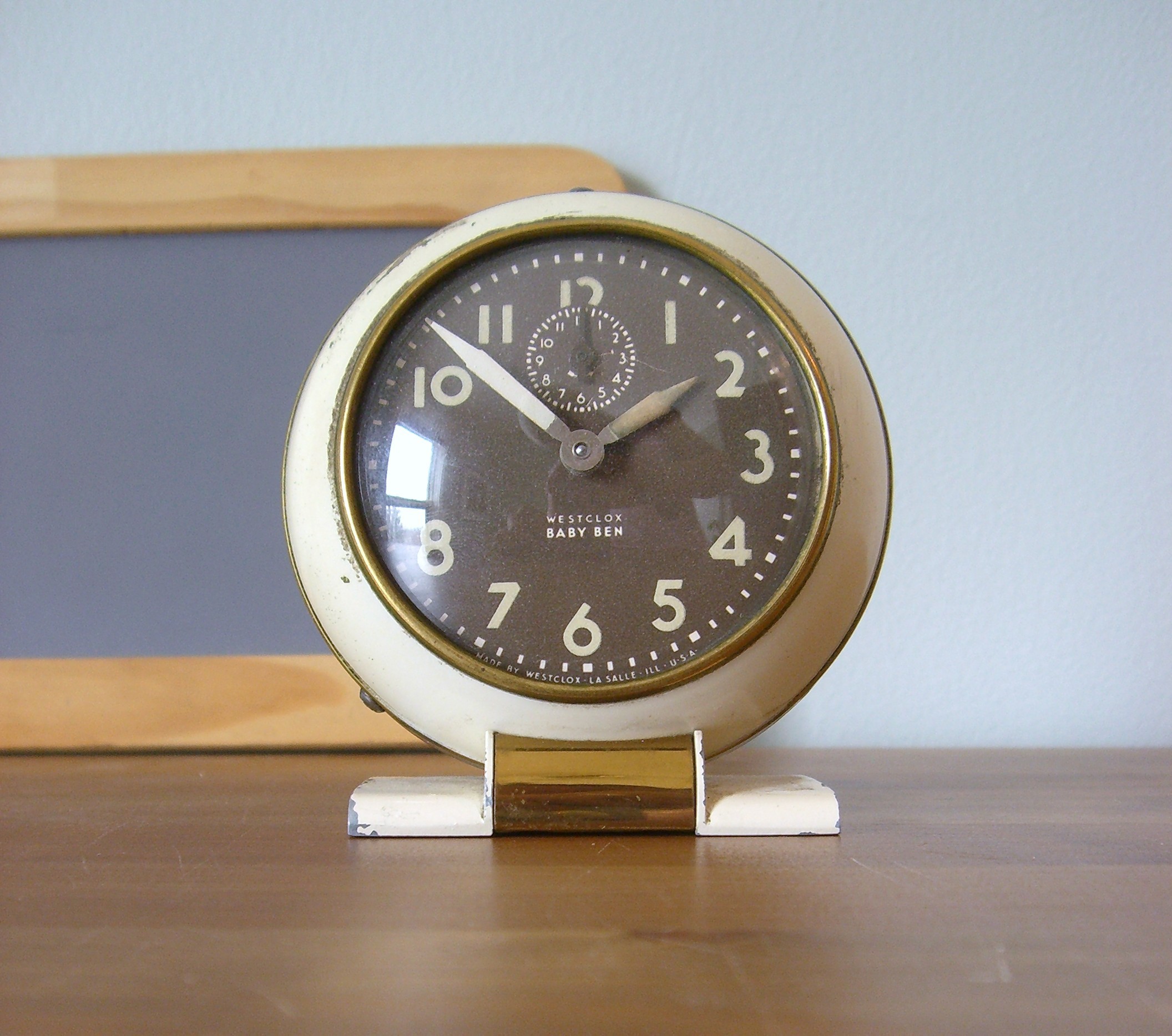 hellovictory_baby ben clock,  desk, office, shop, etsy, thelooksee