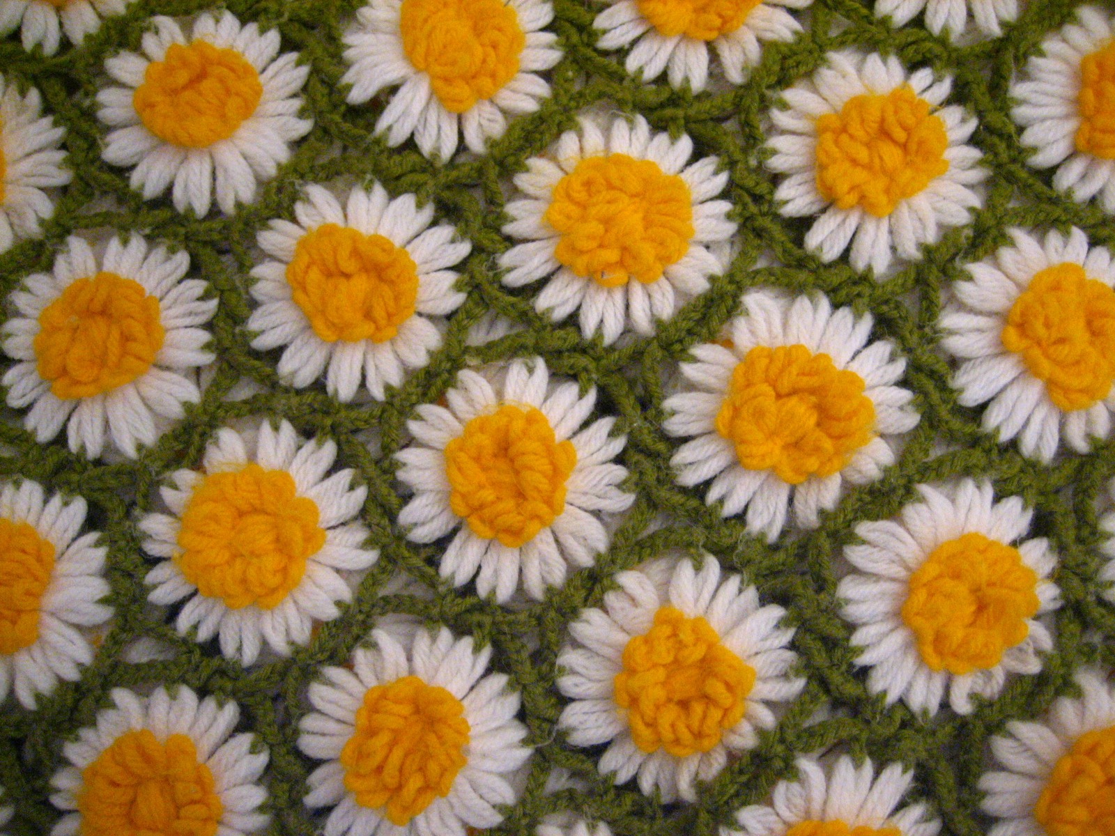 crochet_daisy_blanket.jpg